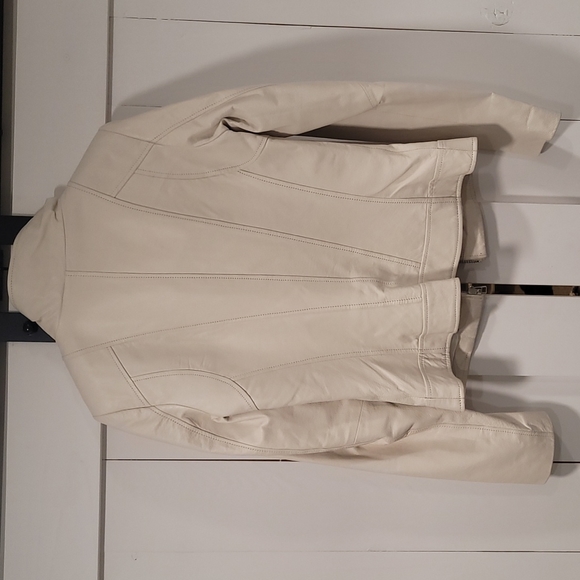 Danier white leather coat - Picture 7 of 14